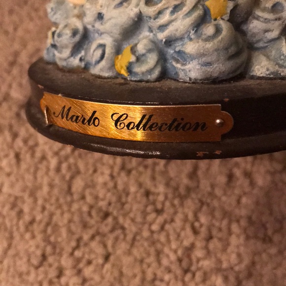 Angels - Picture 2 of 2